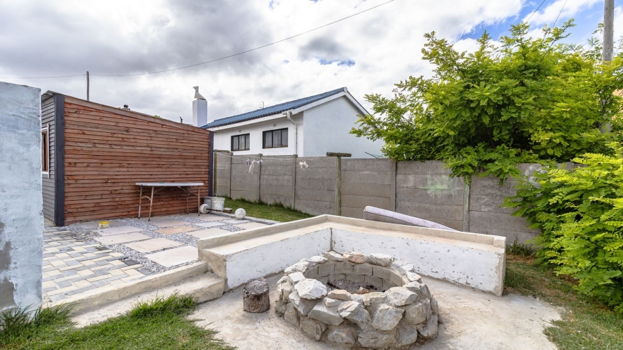 2 Bedroom Property for Sale in Franskraal Western Cape